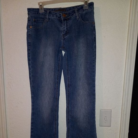 Southpole Denim - SOUTHPOLE SIZE 9 FLARE/BOOTCUT JEANS